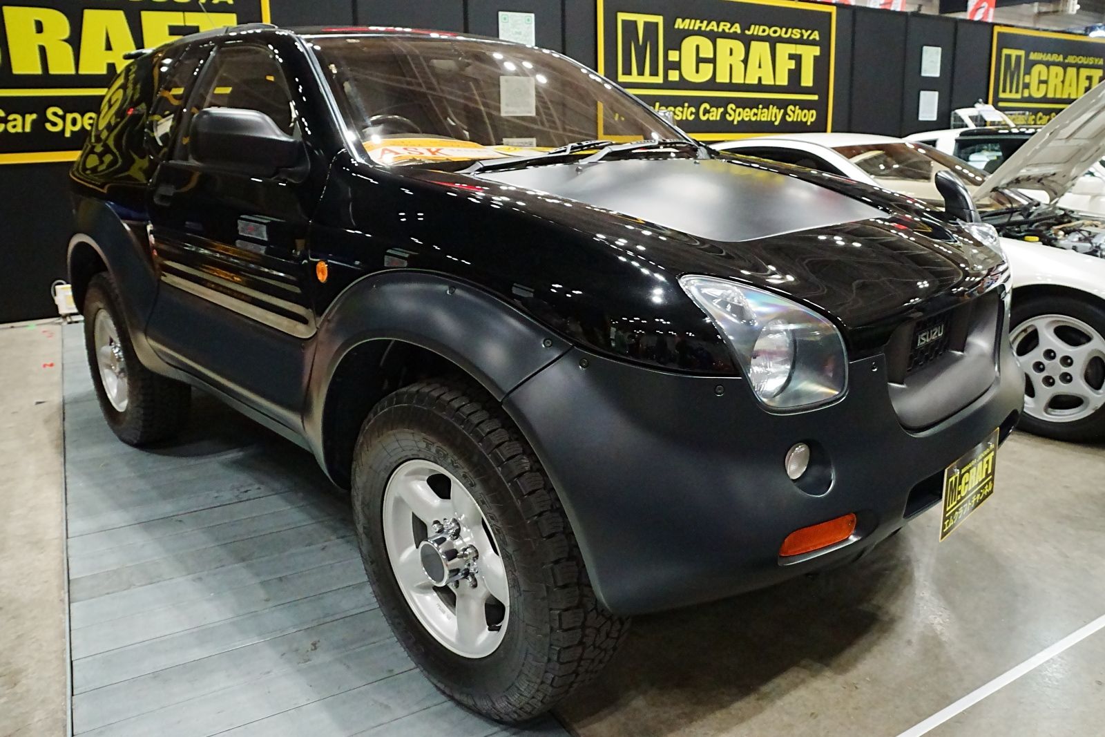 ミハラ自動車がフルレストアしたいすゞ「ビークロス」（写真：筆者撮影）