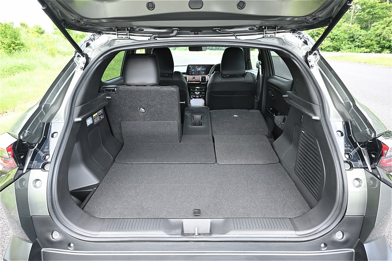 スズキの新型「eビターラ プロトタイプ」（写真：スズキ）