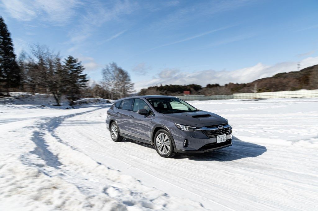 スバル「レヴォーグ レイバック」のディテール（写真：三木 宏章）