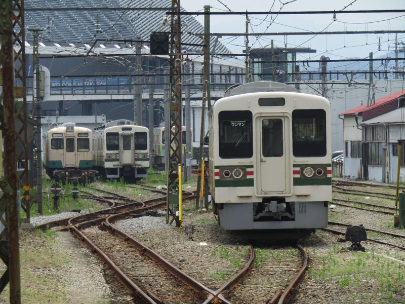 上信電鉄に譲渡されたJR東日本107系（筆者撮影）