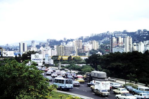 赤道直下ながら標高1000mのカラカスは空気が爽やか（1987年　筆者撮影）