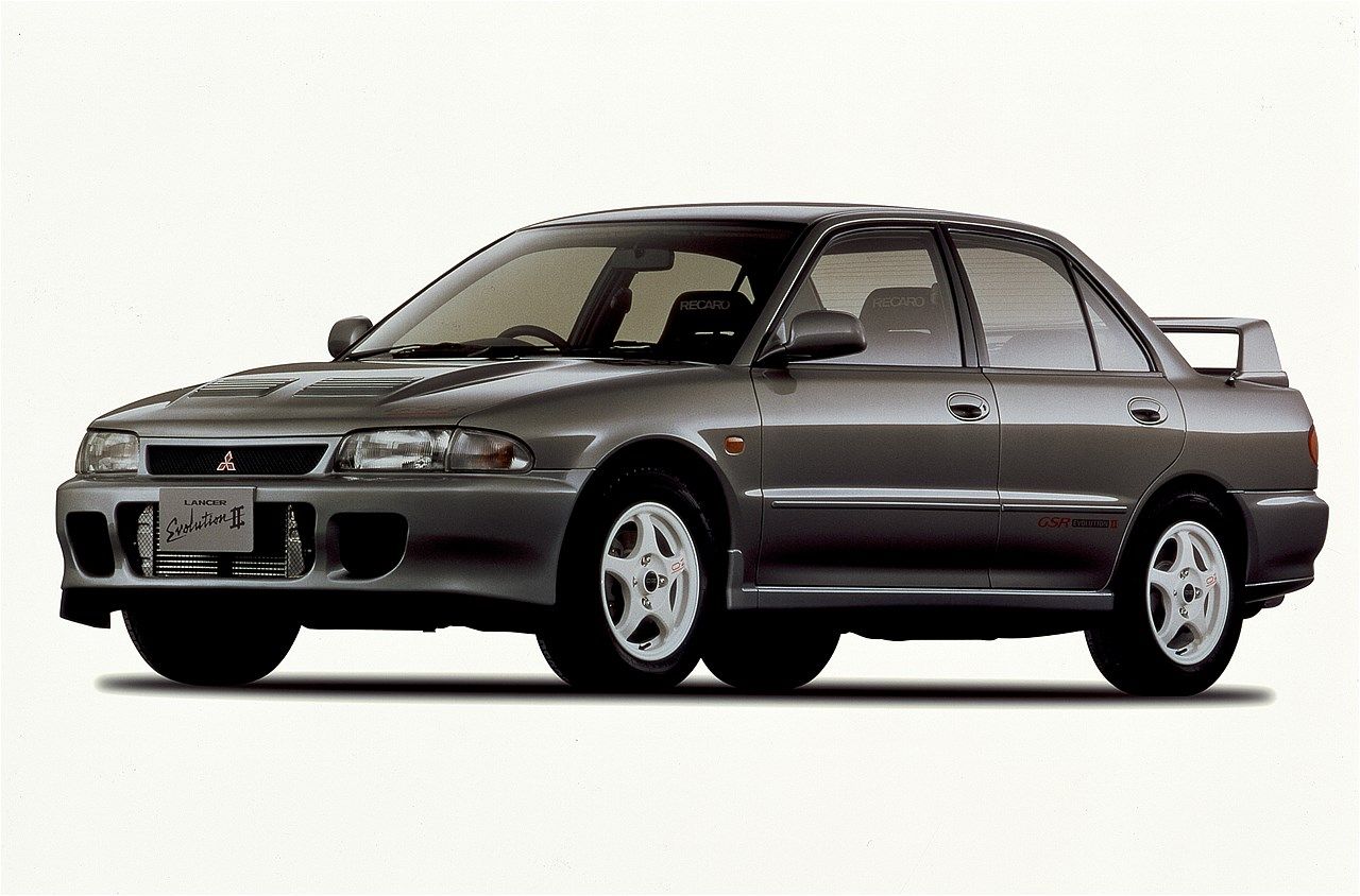 三菱「ランサーエボリューションⅡ」（写真：三菱自動車）