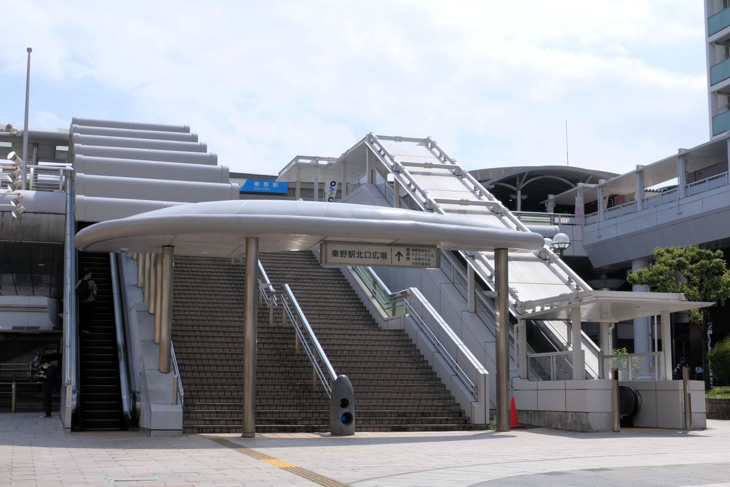 小田急　秦野駅　北口