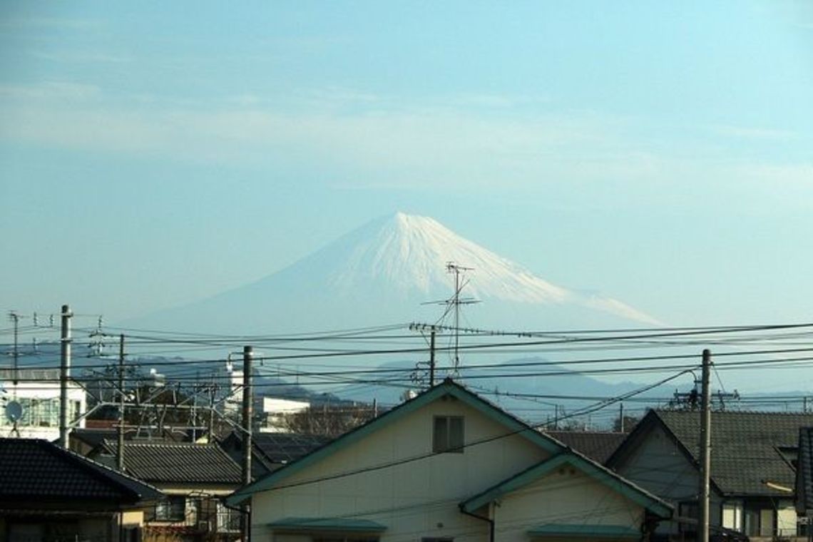 Did You Know About The Good Luck Left Side Mt Fuji Seen From The Shinkansen Original Tokyo Business Today All The News You Need To Know About Japan