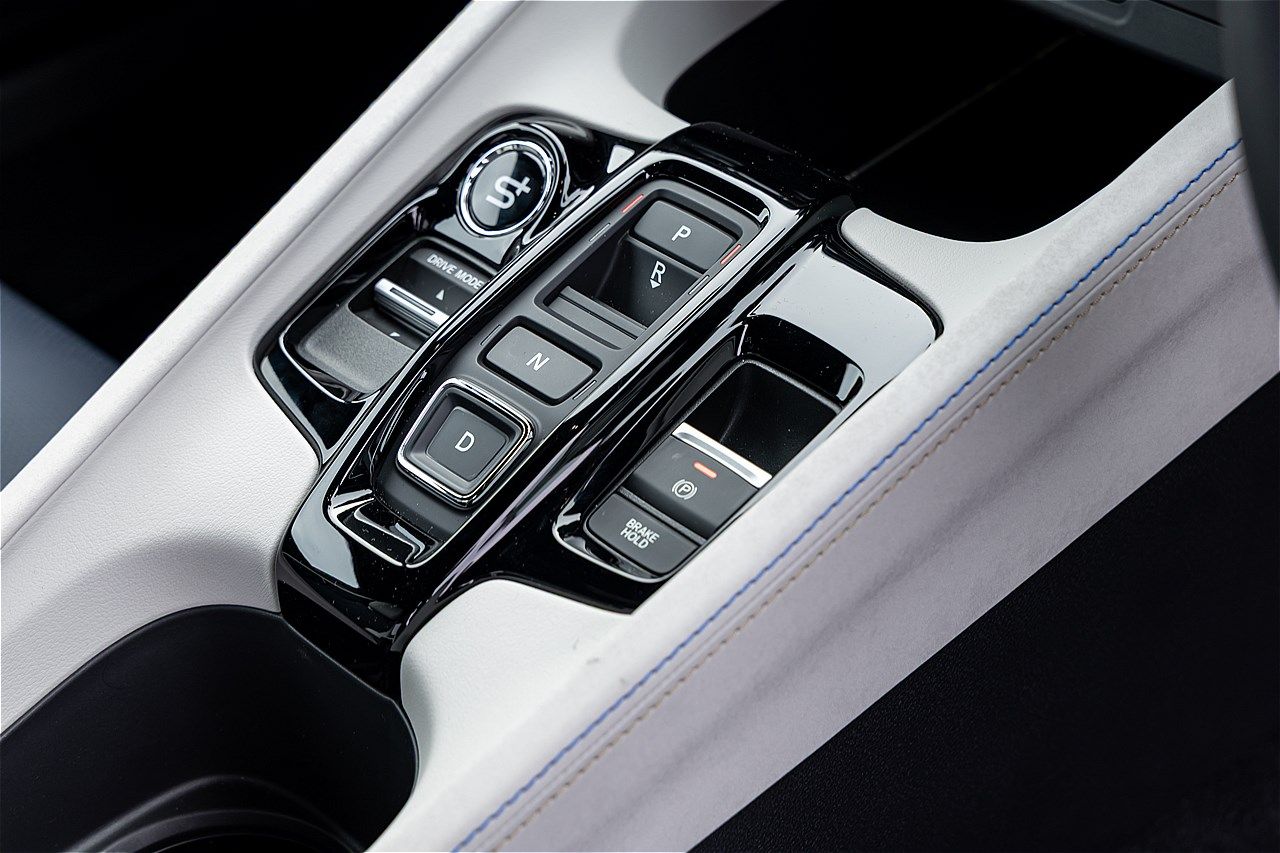 ホンダの新型「プレリュード」（写真：三木 宏章）
