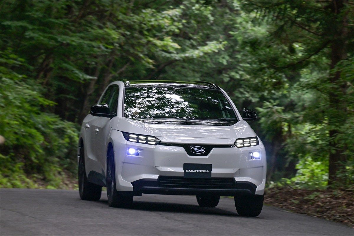 スバル ソルテラ改良型（写真：SUBARU）