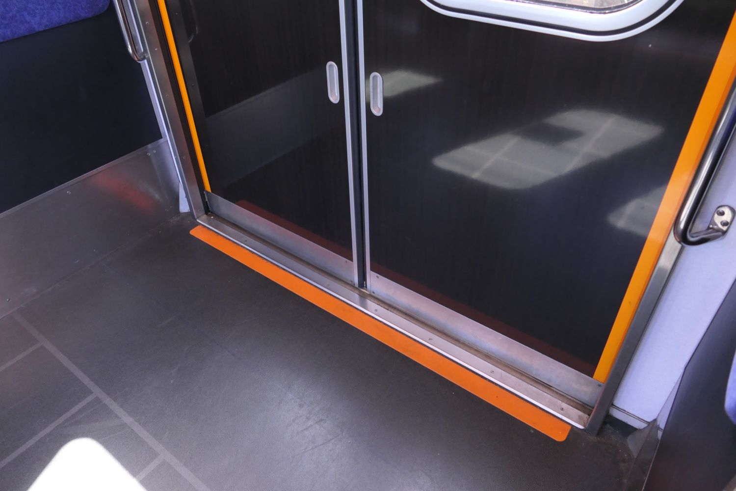 京阪電気鉄道13000系　6号車　車内