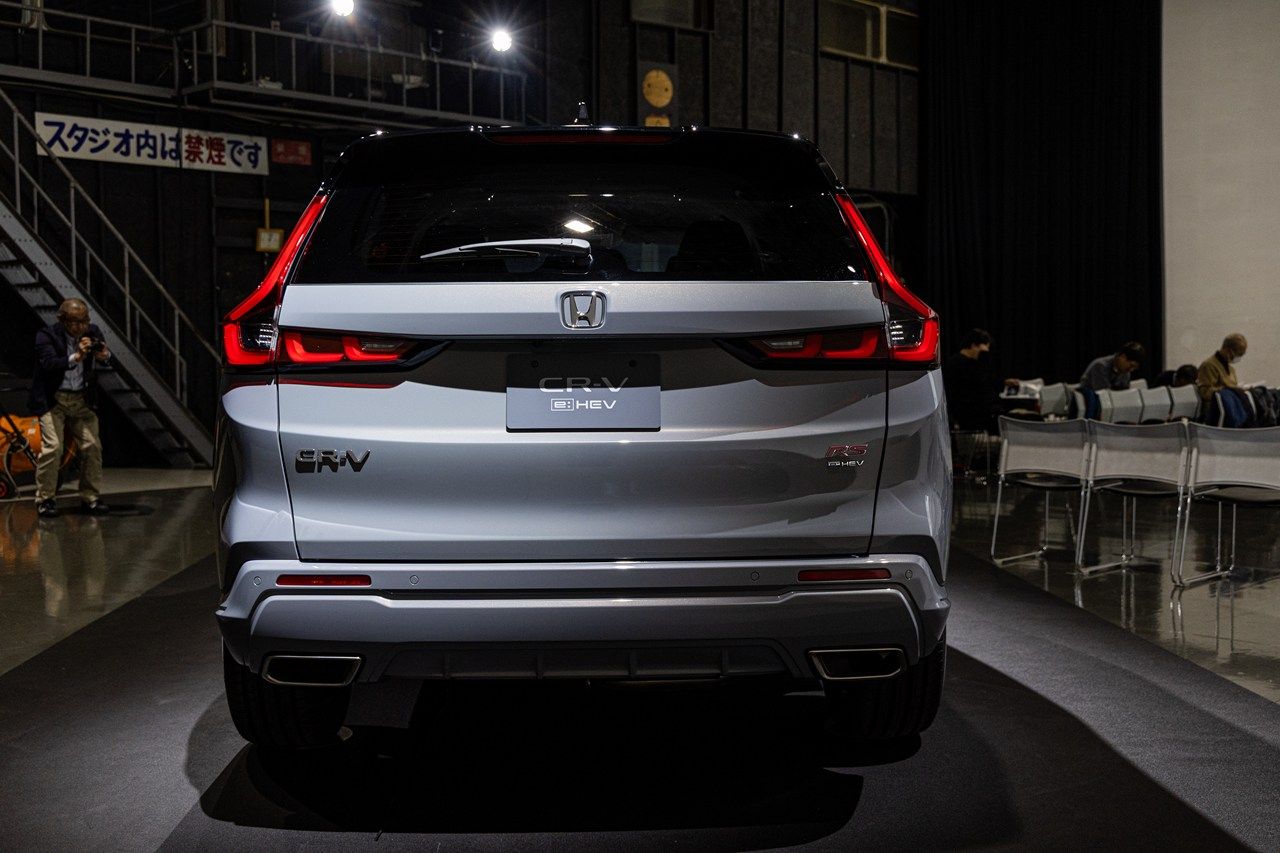 ホンダ新型「CR-V e:HEV」（写真：三木 宏章）