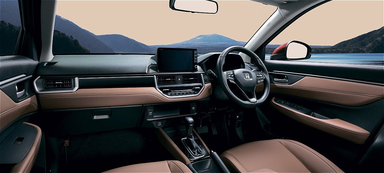 一部改良モデルのホンダ「WR-V」および特別仕様車ブラックスタイル（写真：本田技研工業）