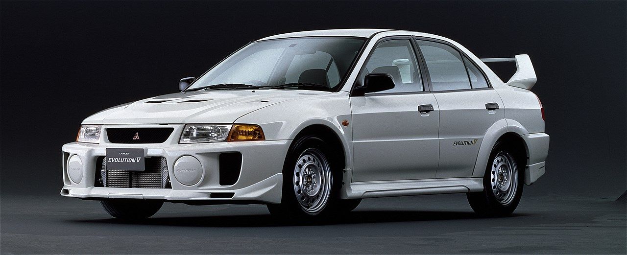 三菱「ランサーエボリューションⅤ」（写真：三菱自動車）