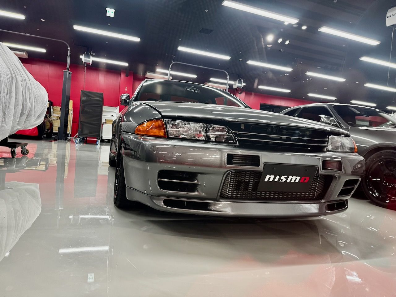 NISMO（ニスモ）やAUTECH（オーテック）などのブランドを展開し、日産車の部品設計・製造・販売・セッティングを行っている日産モータースポーツ＆カスタマイズ（写真：筆者撮影）