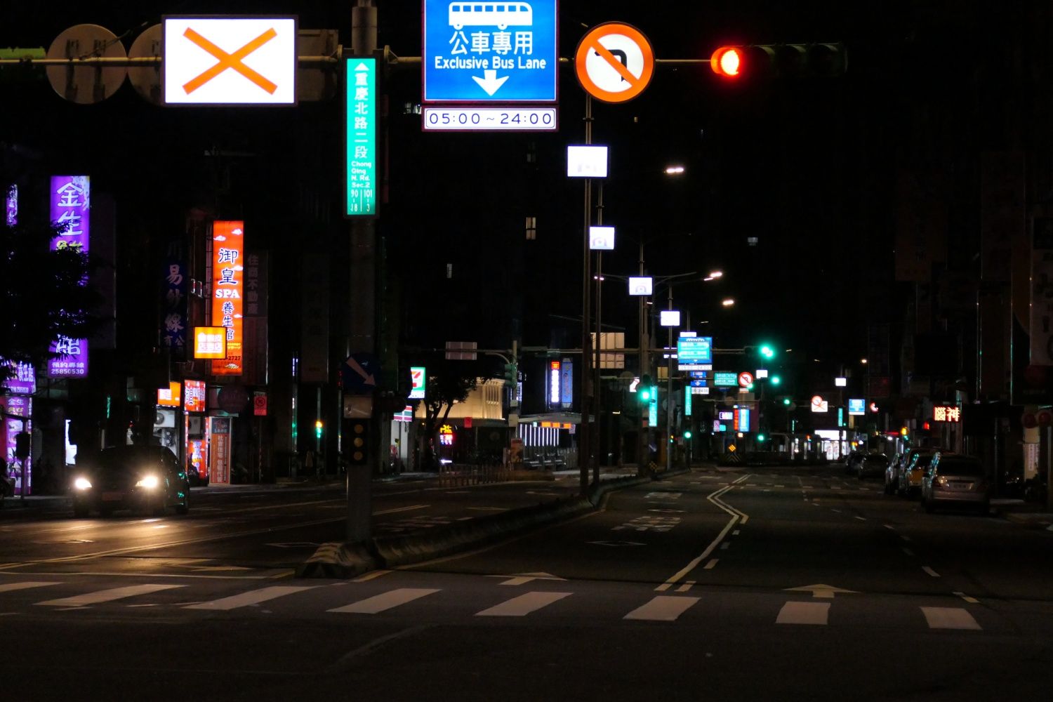 日付が変わった台北市内（記者撮影）