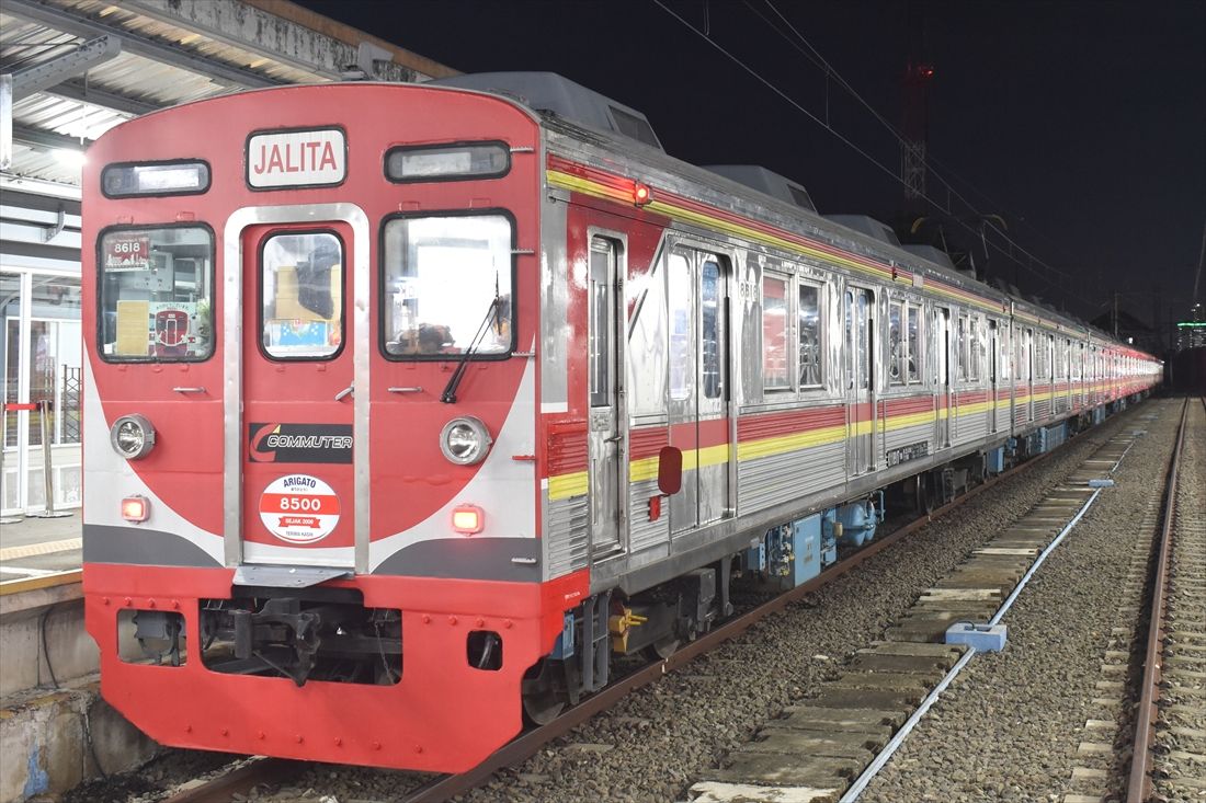 展示の目玉だった元東急8500系の8618編成は、会期を急遽延長して11月16日まで展示された（筆者撮影）