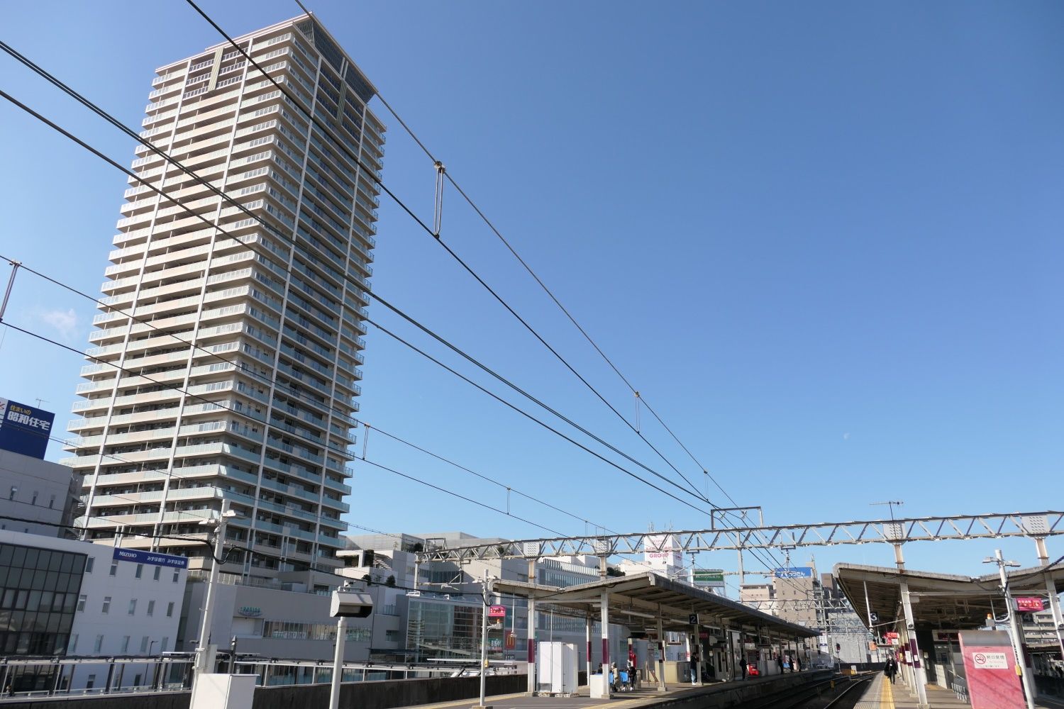 山陽明石駅のホームから見た「パピオスあかし」