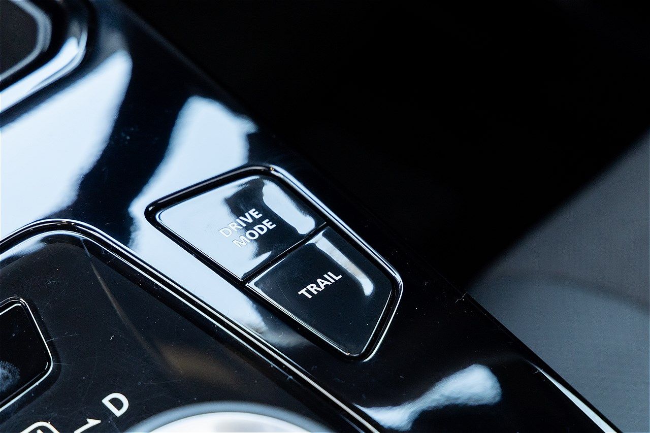 スズキの新型BEV「eビターラ」（写真：三木 宏章）