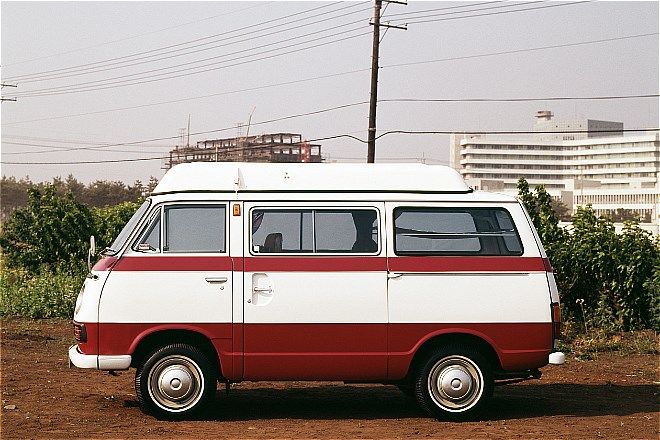 1969年発売の三菱「デリカコーチ」（写真：三菱自動車）