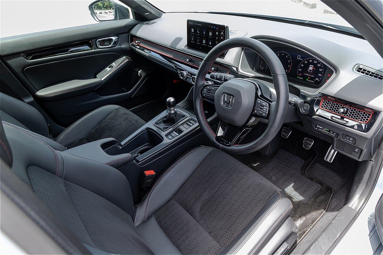 日本仕様のホンダ「シビックRS」（写真：筆者撮影）