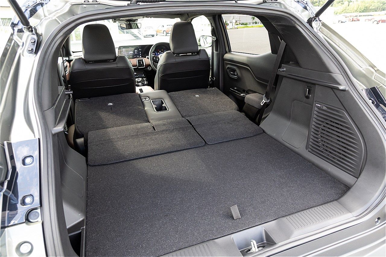 スズキの新型「eビターラ プロトタイプ」（写真：三木 宏章）