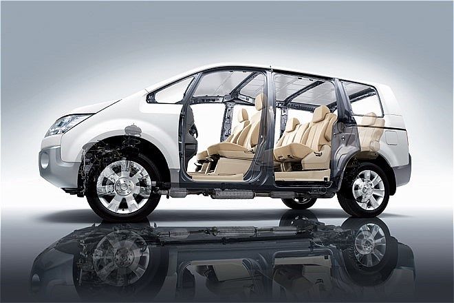 2007年発売の三菱「デリカD:5」（写真：三菱自動車）