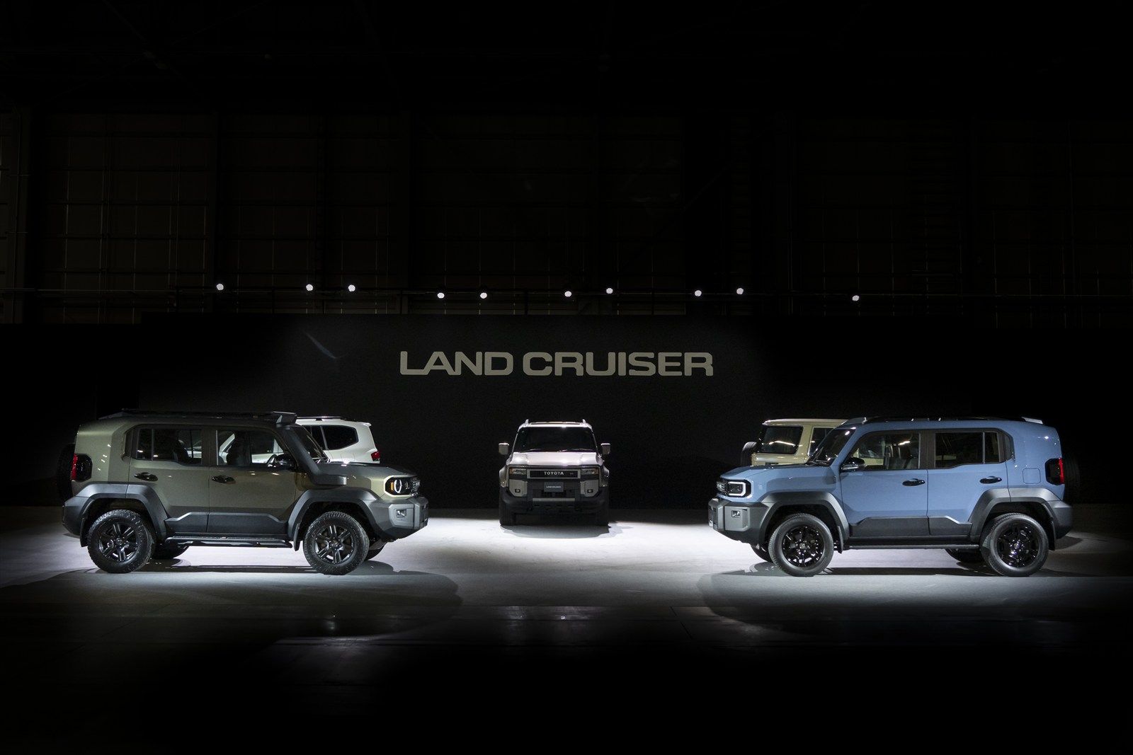 ランドクルーザーFJ（写真：トヨタ自動車）