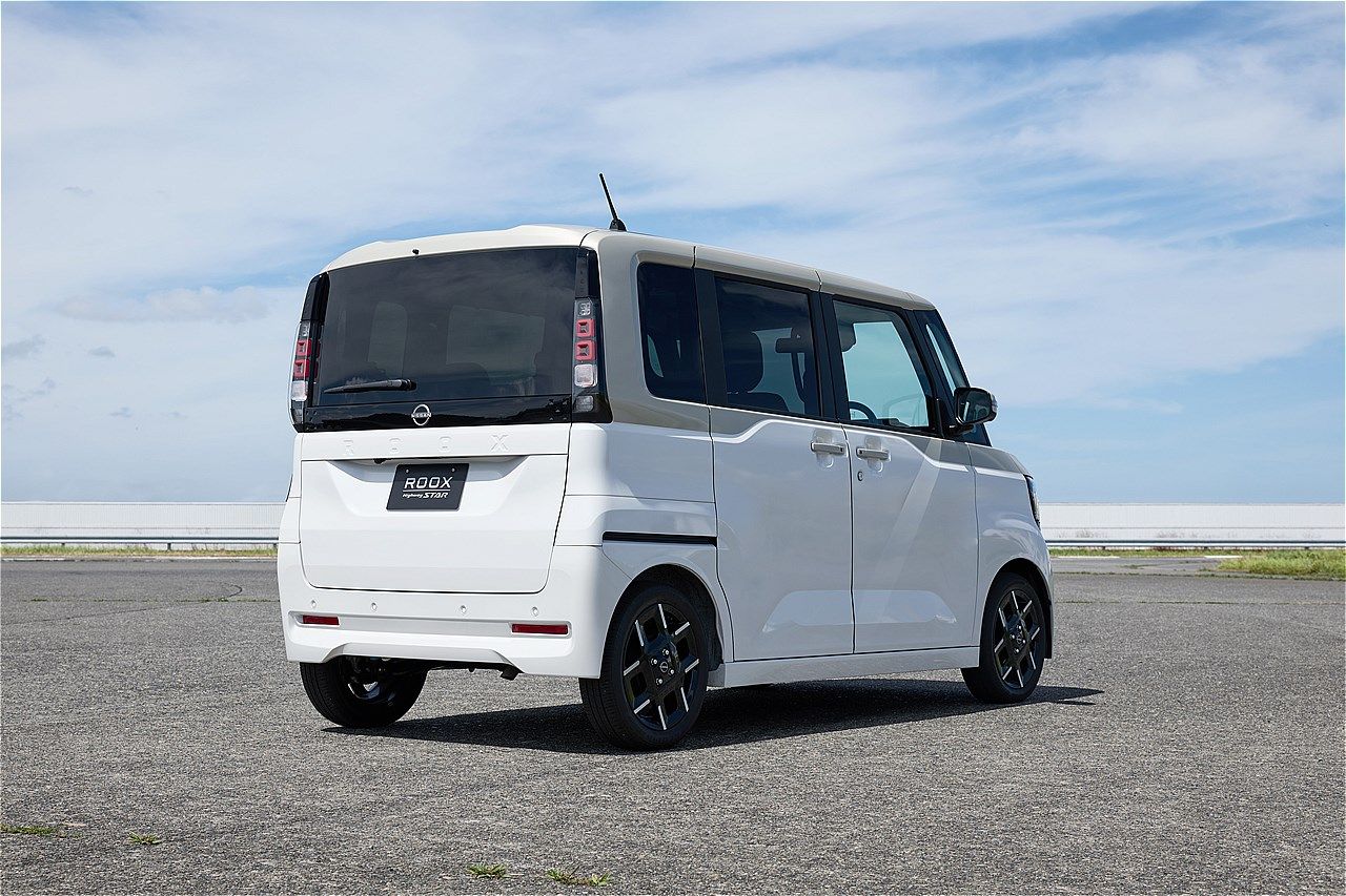 日産の新型軽自動車「ルークス」（写真：日産自動車）
