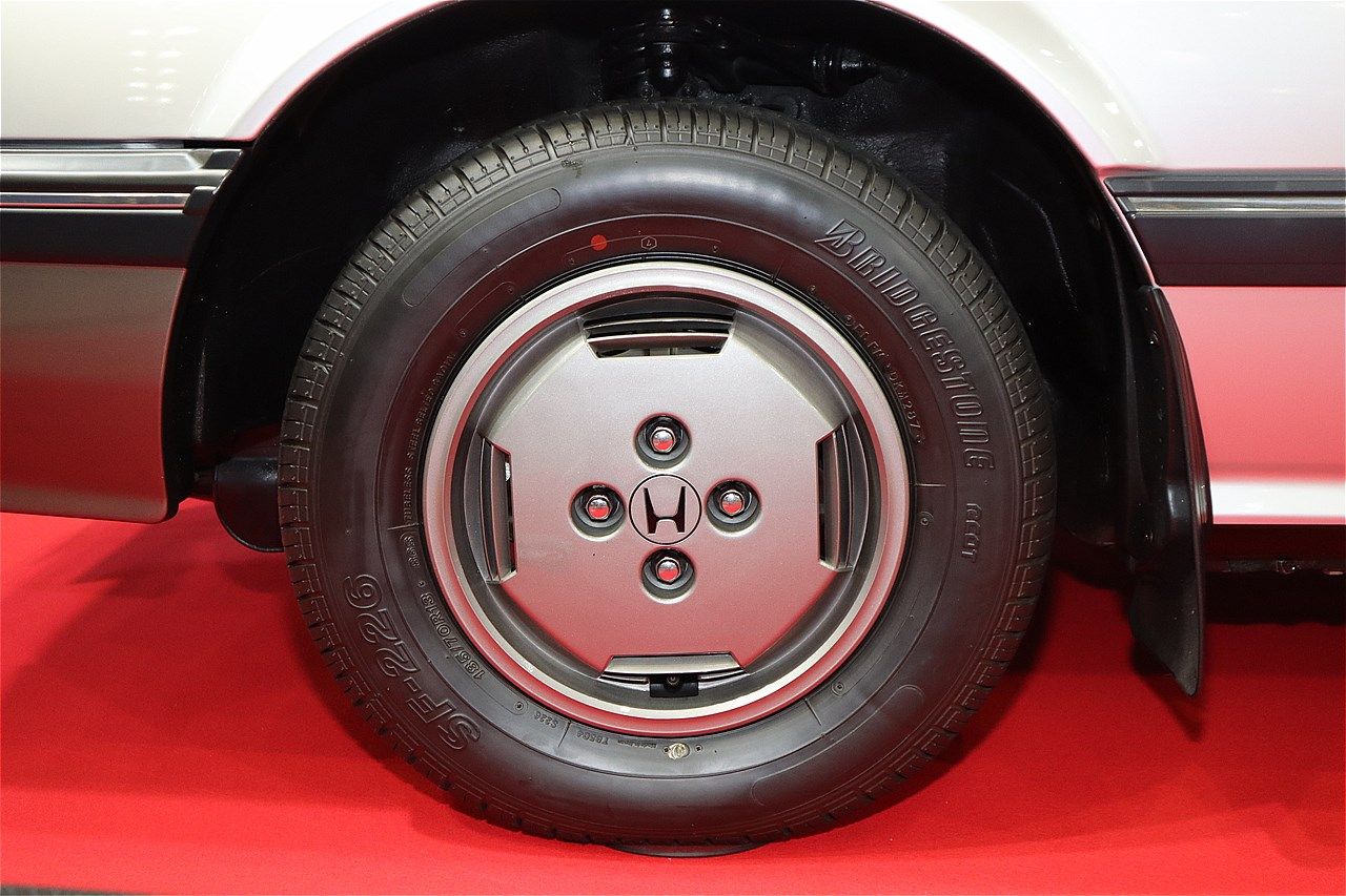 ホンダの2代目「プレリュード」（筆者撮影）