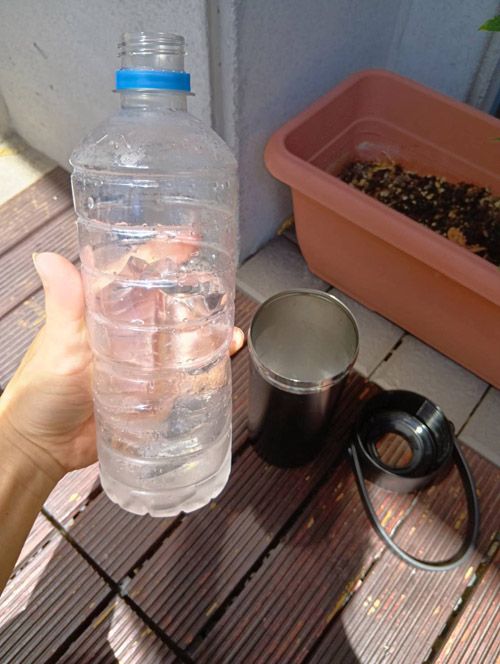 しっかりと氷が残っている（著者撮影）