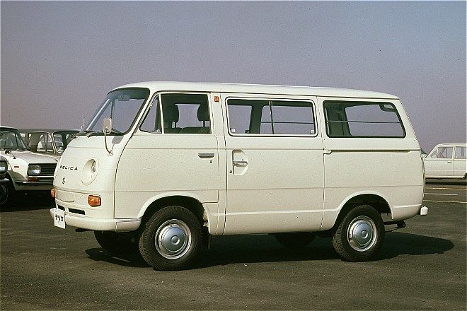 1969年発売の三菱「デリカコーチ」（写真：三菱自動車）