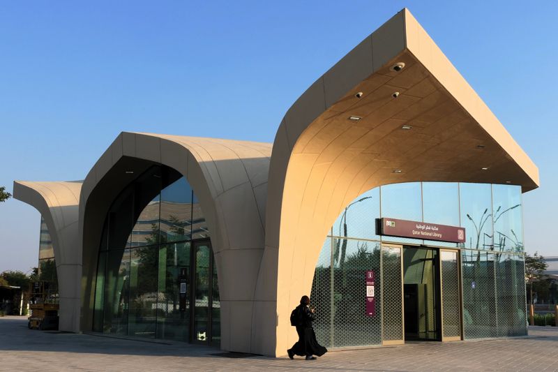 メトロの駅はイスラム風のデザインが多かった（筆者撮影）