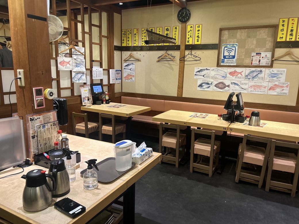老朽化を感じる銀座3丁目店②（筆者撮影）