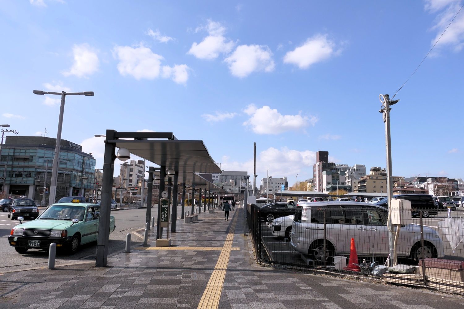 三条駅　タクシー乗り場