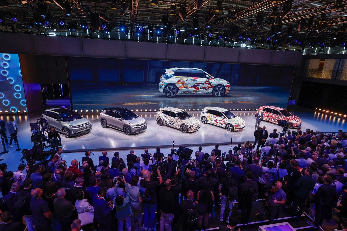 今回、発表されたコンセプトカーが一堂に並ぶ（写真：Volkswagen）
