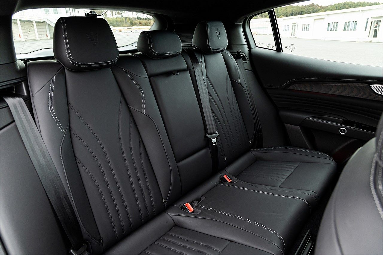 マセラティ「グレカーレ エッセンツァ」（写真：三木 宏章）