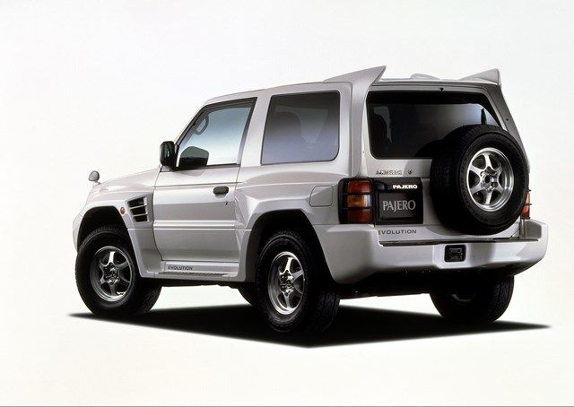 1997年発売、三菱自動車「パジェロ エボリューション」（写真：三菱自動車）