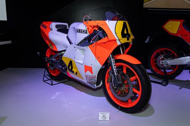 ヤマハ発動機の「YZR500」（写真：三木宏章）