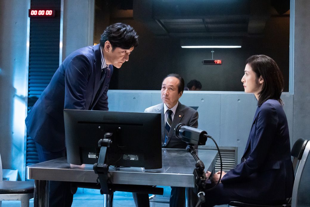 ©2025劇場版「緊急取調室 THE FINAL」製作委員会