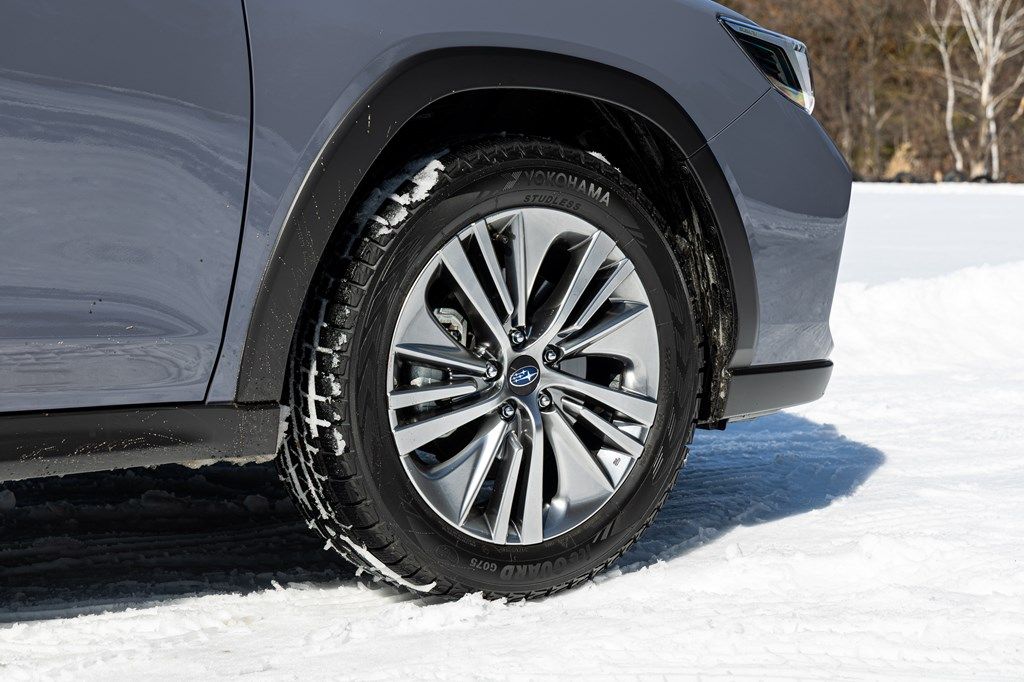 スバル「レヴォーグ レイバック」のディテール（写真：三木 宏章）