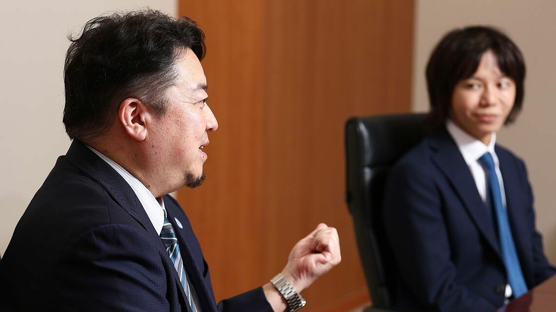 東海大 山﨑先生（左）と筑波大 中島先生（右）の対談は和やかに進む