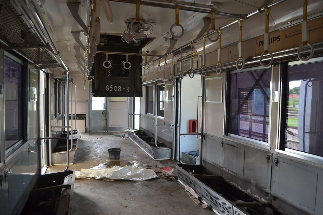 オーバーホール中の8608編成（筆者撮影）