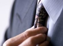 《ミドルのための実践的戦略思考》W・チャン・キム、レネ・モボルニュの『ブルー・オーシャン戦略 競争のない世界を創造する』で読み解く 工具