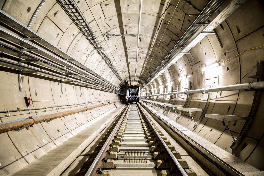 エリザベス線のトンネル内（写真： (c) Transport for London）