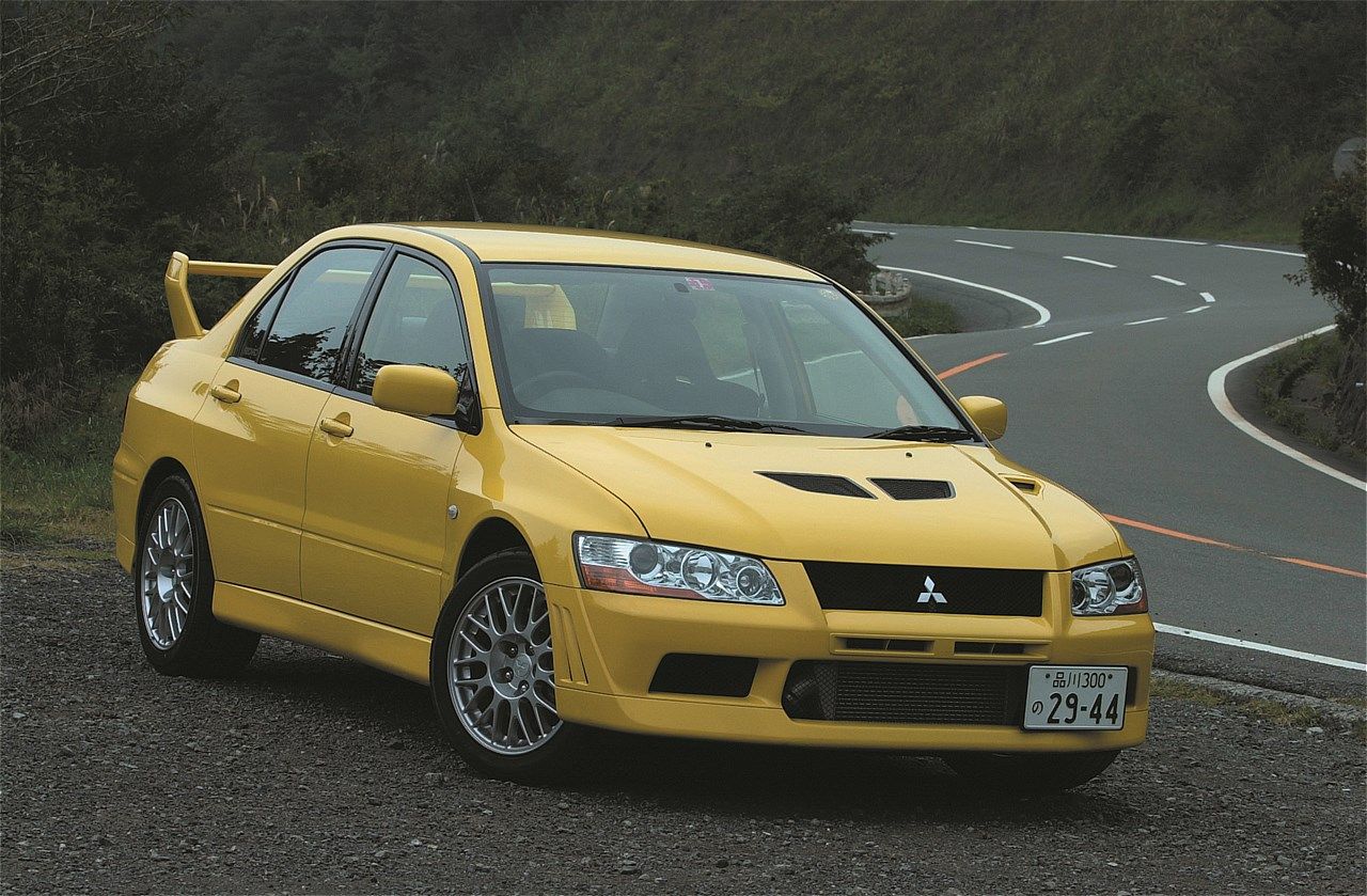 三菱「ランサーエボリューションⅦ」（写真：三菱自動車）
