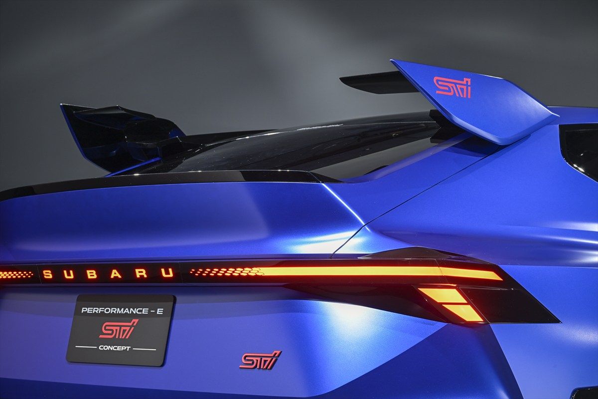 パフォーマンスE STIコンセプト（写真：SUBARU）