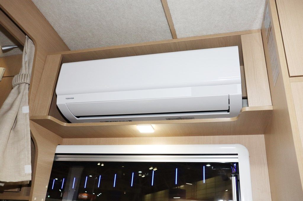 トヨタ「カムロード」をベースにした先代モデルの「コルド リーブス」（写真：筆者撮影）