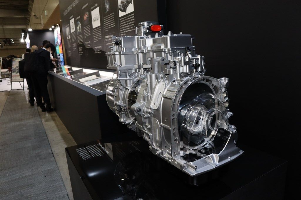 MX-30 e-SKYACTIV R-EVに関する展示内容（筆者撮影）