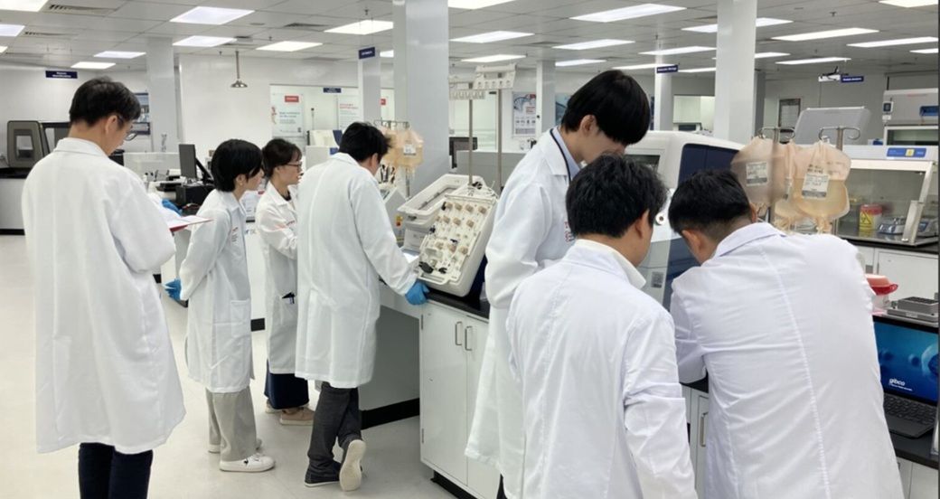 「セルセラピー・コラボレーション・センター」でのトレーニングの様子