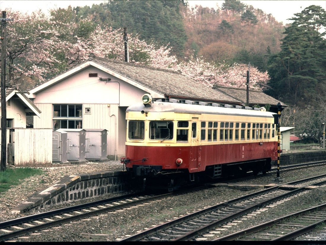 岩手開発鉄道のキハ301は元夕張鉄道の車両だった（撮影：南正時）