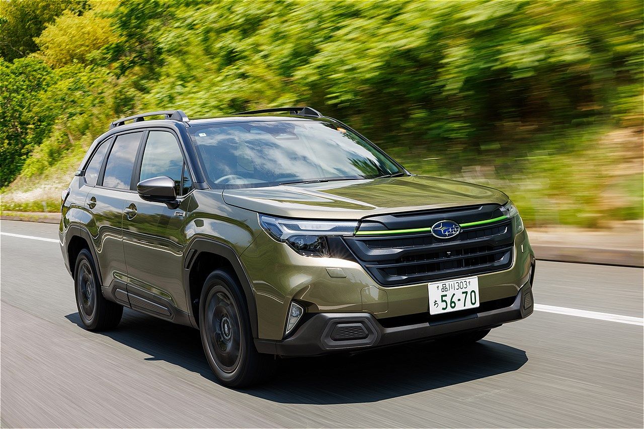 スバルの新型「フォレスター X-BREAK S:HEV EX」（写真：SUBARU）