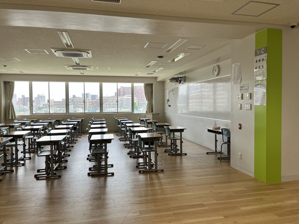 品川翔英中学校高等学校の教室