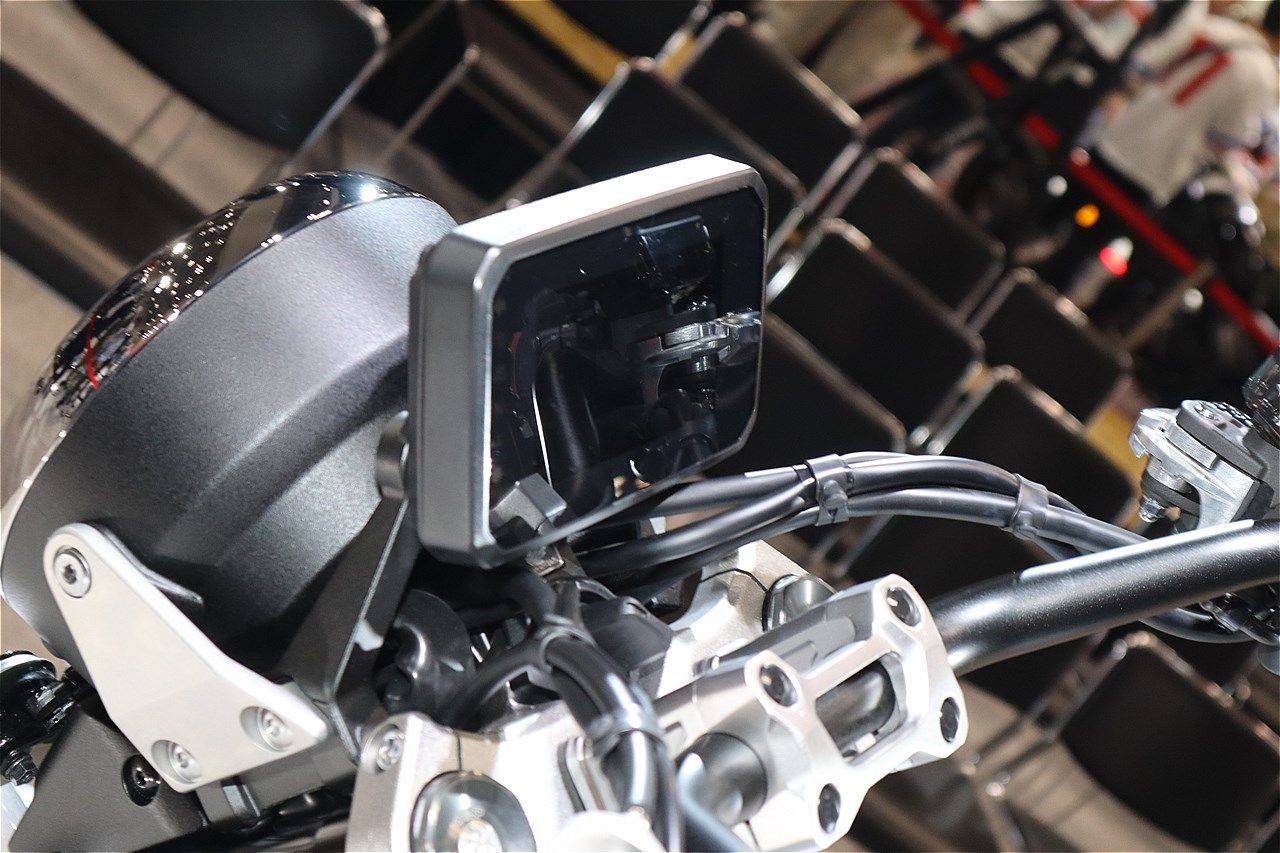 第52回 東京モーターサイクルショーに展示されたホンダ「CB1000Fコンセプト」(筆者撮影）